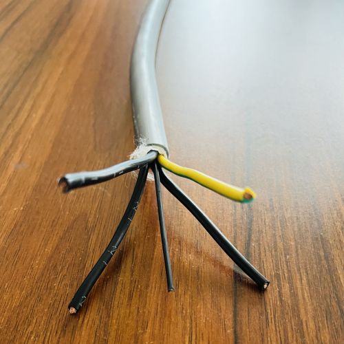 4*150+2*70聚氨脂電纜應用
